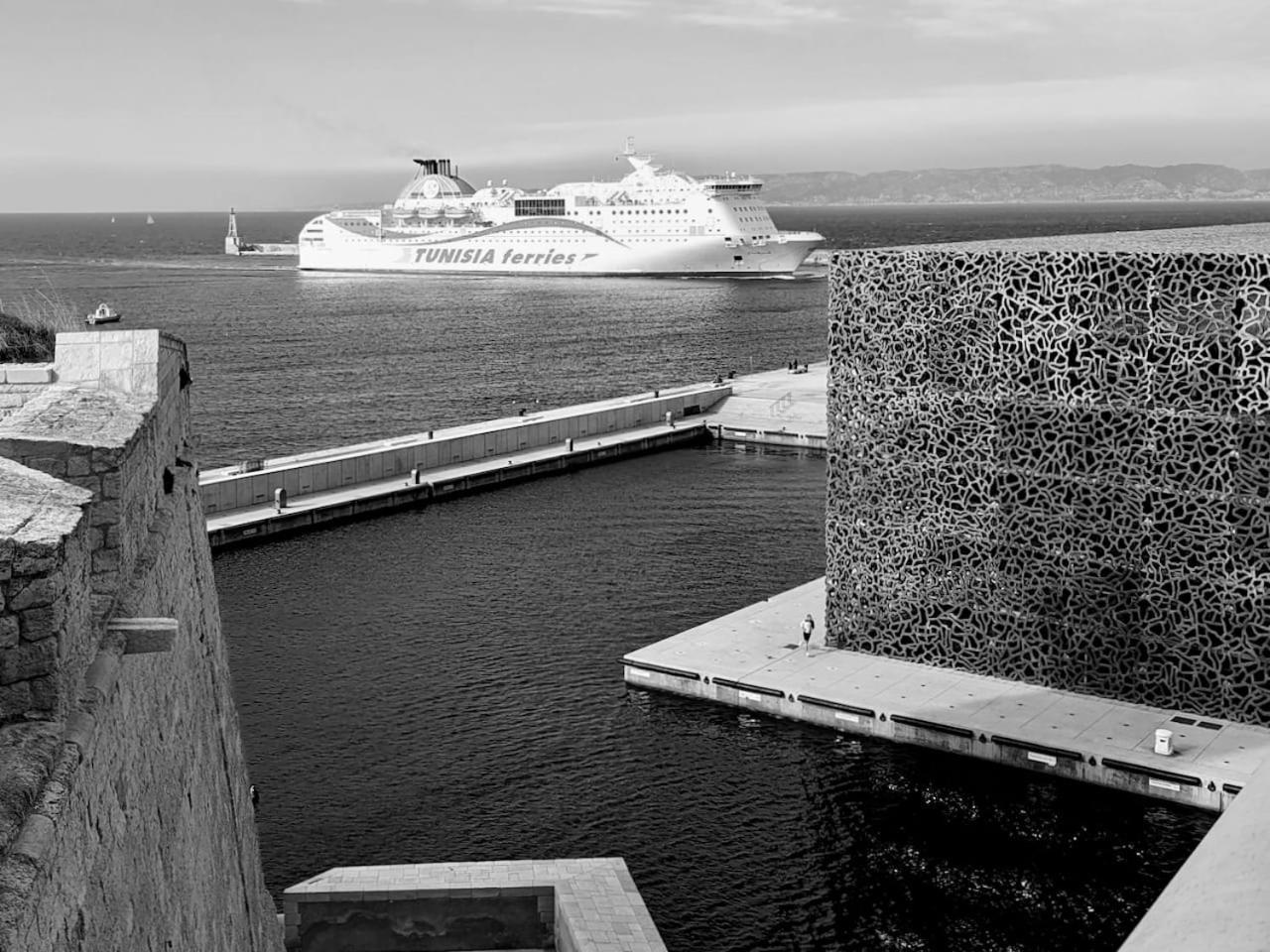 Du Cote Du Vieux Port & Mucem - Central Marseille Ngoại thất bức ảnh